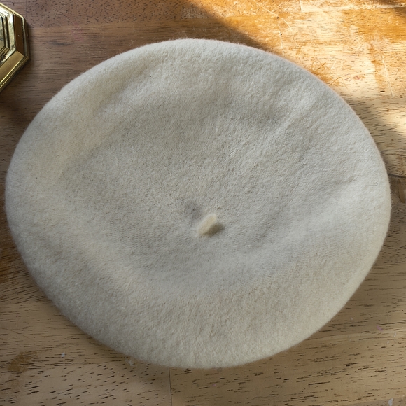 Vintage Normandy ultrabasque white cream colored wool beret newsboy hat - Picture 9 of 9